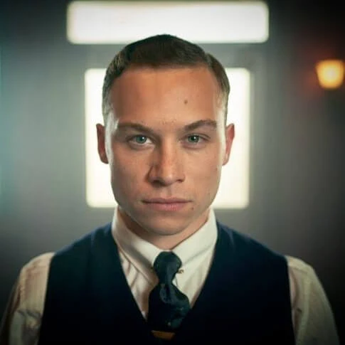 Michael Grey hår